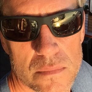 Meet your Posher, Tom